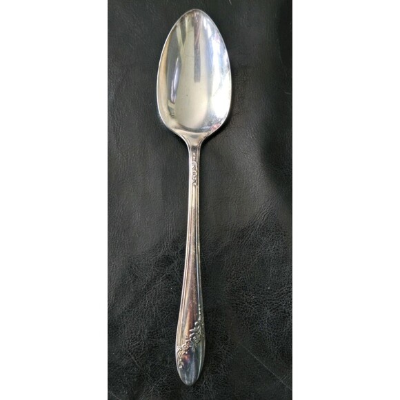 1 Vintage Oneida Community Tudor Queen Bess II Silver Plate 1946 Serving Spoon - Picture 1 of 11